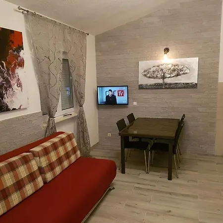 Apartment With Parking Space Okrug Gornji, Ciovo - 17032