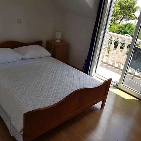 With Parking Space Okrug Gornji, Ciovo - 17032 * Trogir