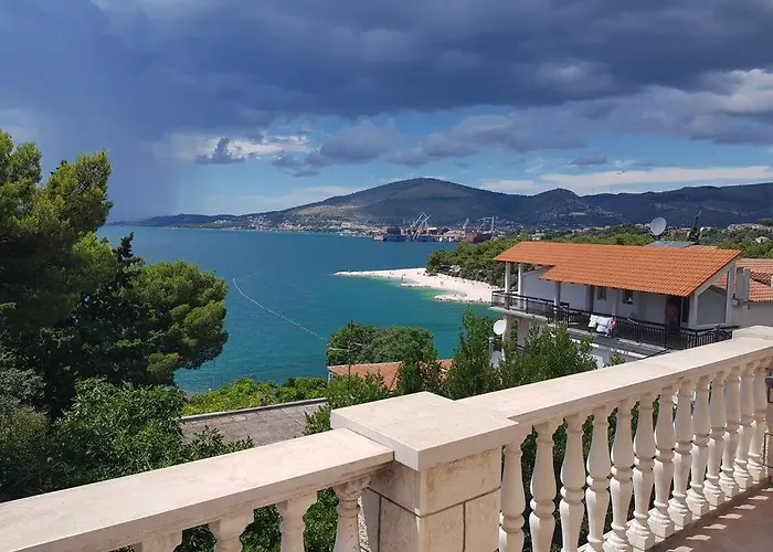 With Parking Space Okrug Gornji, Ciovo - 17032 Apartment Trogir