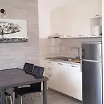 With Parking Space Okrug Gornji, Ciovo - 17032 דירה טרוגיר