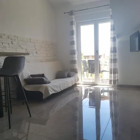 דירה With Parking Space Okrug Gornji, Ciovo - 17032