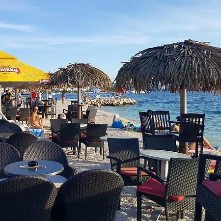 Διαμέρισμα With Parking Space Okrug Gornji, Ciovo - 17032